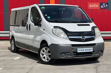 Минивэн Opel Vivaro 2010 в 