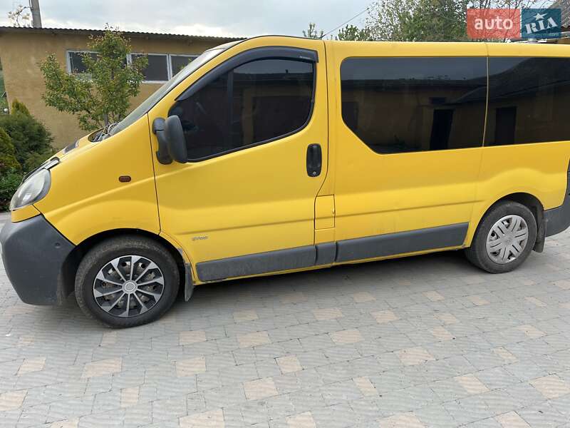 Мінівен Opel Vivaro 2004 в Тернополі