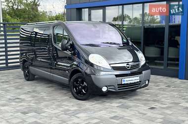 Минивэн Opel Vivaro 2012 в Ровно