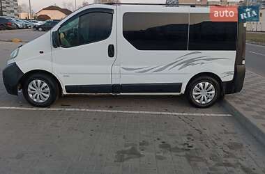 Минивэн Opel Vivaro 2004 в 