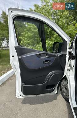 Вантажний фургон Opel Vivaro 2015 в 