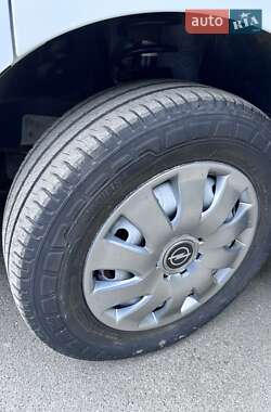 Вантажний фургон Opel Vivaro 2015 в 