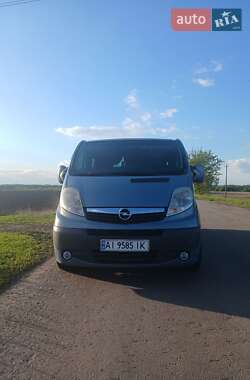 Мінівен Opel Vivaro 2008 в Миронівці