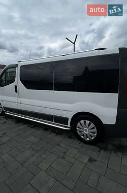 Мінівен Opel Vivaro 2013 в 