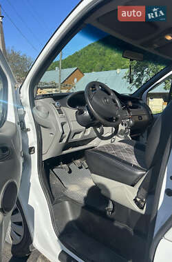 Мінівен Opel Vivaro 2013 в 