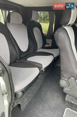 Мінівен Opel Vivaro 2004 в 