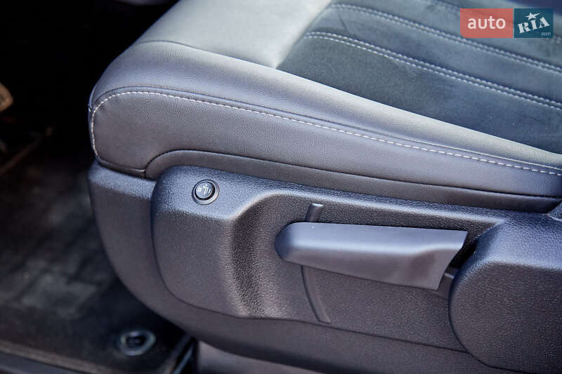 Мінівен Opel Vivaro 2020 в Києві