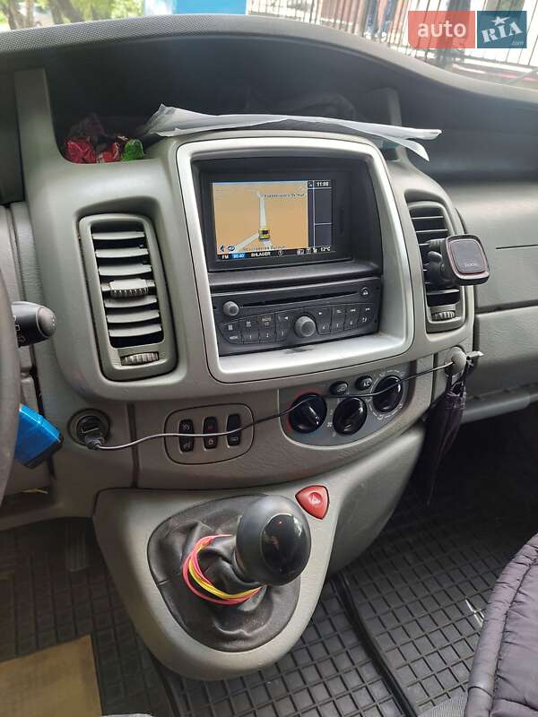 Минивэн Opel Vivaro 2012 в Львове