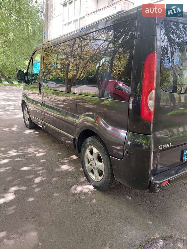 Минивэн Opel Vivaro 2012 в Львове