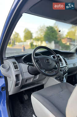 Вантажний фургон Opel Vivaro 2014 в 