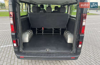 Минивэн Opel Vivaro 2015 в 