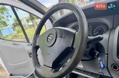 Минивэн Opel Vivaro 2005 в 