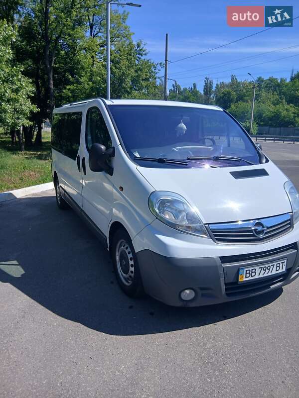 Минивэн Opel Vivaro 2013 в Днепре