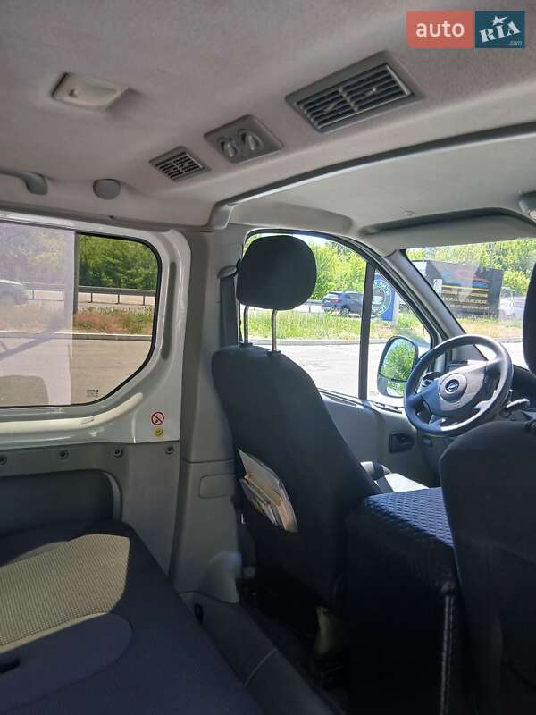 Минивэн Opel Vivaro 2013 в Днепре