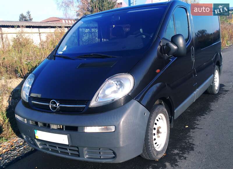 Opel Vivaro 2004