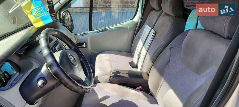Минивэн Opel Vivaro 2007 в Черновцах
