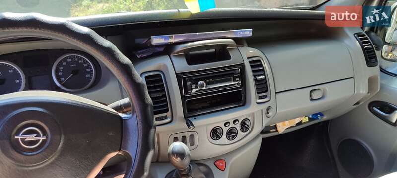Минивэн Opel Vivaro 2007 в Черновцах