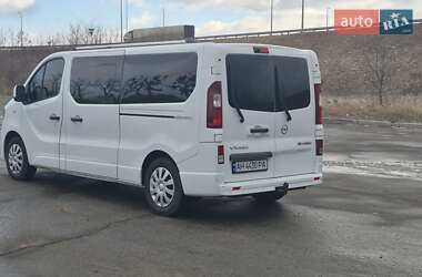 Мінівен Opel Vivaro 2015 в 