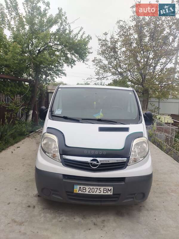 Минивэн Opel Vivaro 2007 в Киеве