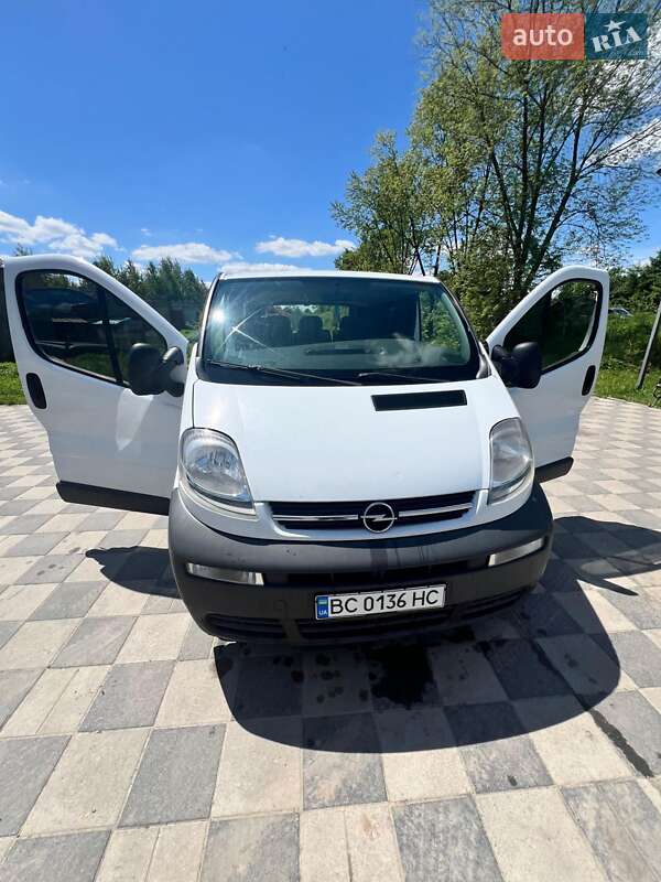 Opel Vivaro 2006