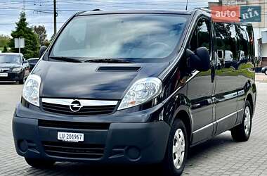 Минивэн Opel Vivaro 2012 в 