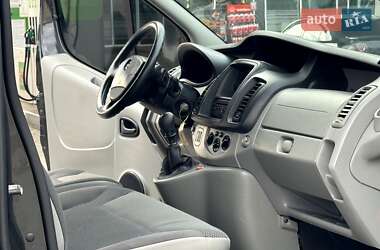 Минивэн Opel Vivaro 2012 в 