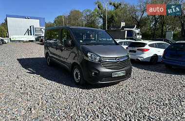 Мінівен Opel Vivaro 2015 в 