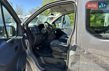 Мінівен Opel Vivaro 2015 в 