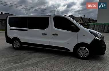 Мінівен Opel Vivaro 2016 в 