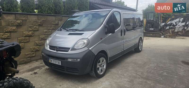 Минивэн Opel Vivaro 2006 в Луцке