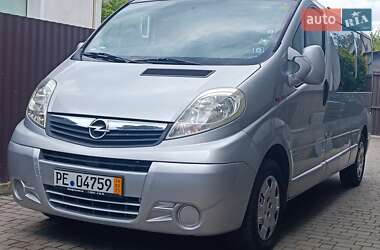 Мінівен Opel Vivaro 2011 в Нововолинську