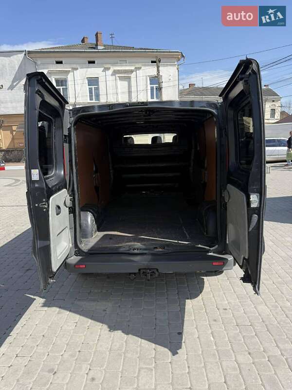 Вантажний фургон Opel Vivaro 2012 в Коломиї