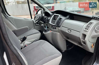 Минивэн Opel Vivaro 2011 в 