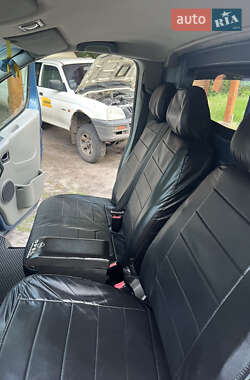 Вантажопасажирський фургон Opel Vivaro 2007 в 