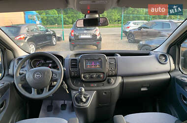 Минивэн Opel Vivaro 2016 в 