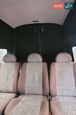 Минивэн Opel Vivaro 2004 в 