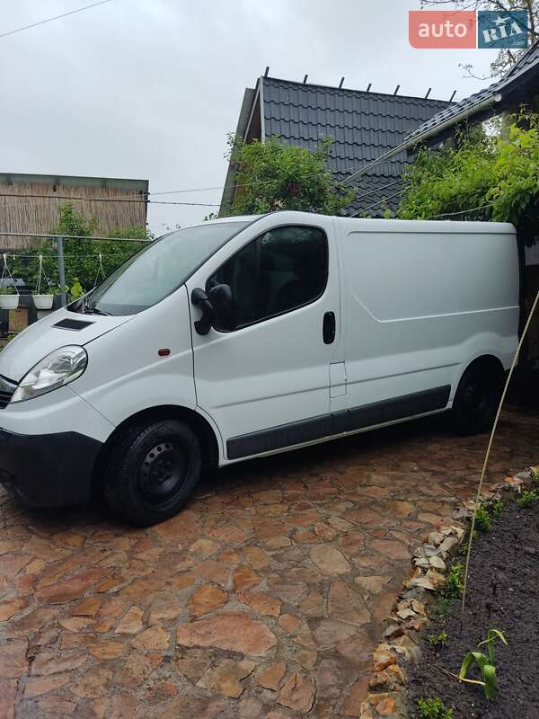 Грузовой фургон Opel Vivaro 2014 в 