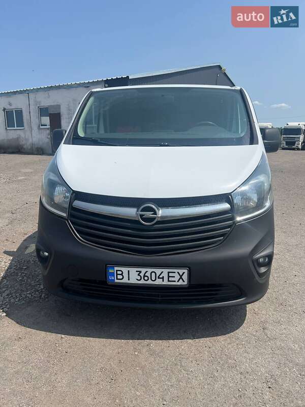 Opel Vivaro 2015