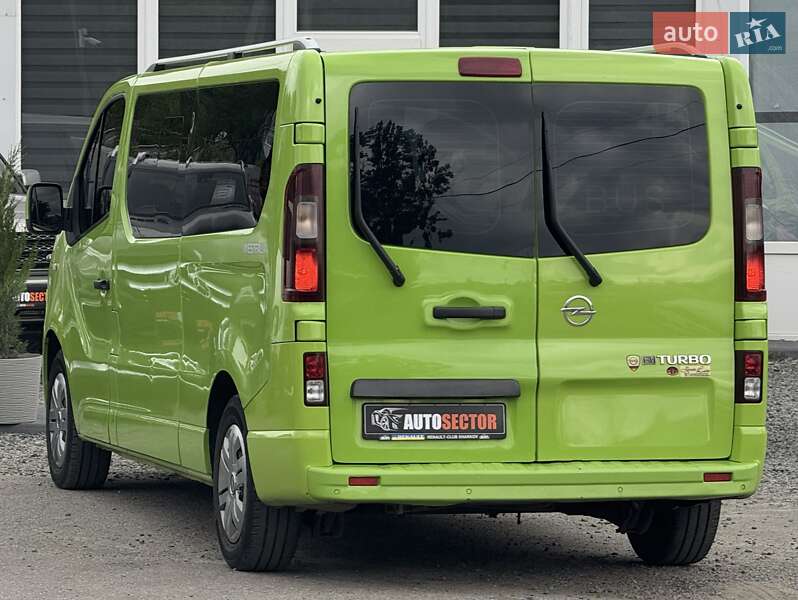 Минивэн Opel Vivaro 2015 в Харькове