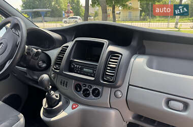 Мінівен Opel Vivaro 2013 в 