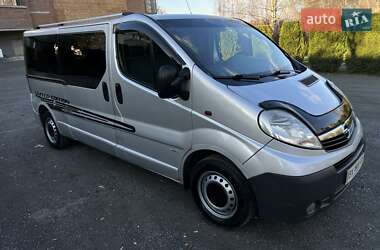 Мінівен Opel Vivaro 2011 в 