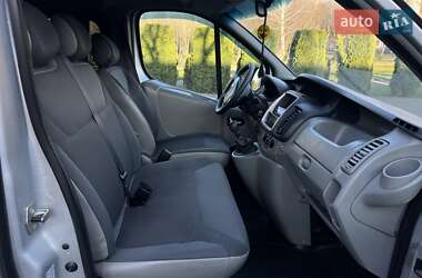 Мінівен Opel Vivaro 2011 в 