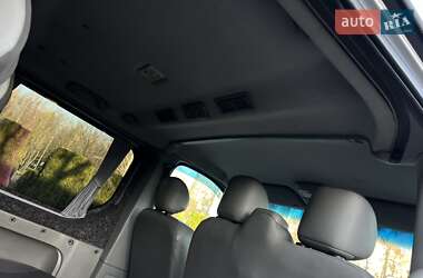 Мінівен Opel Vivaro 2011 в 