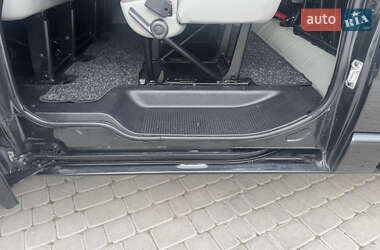 Мінівен Opel Vivaro 2013 в 