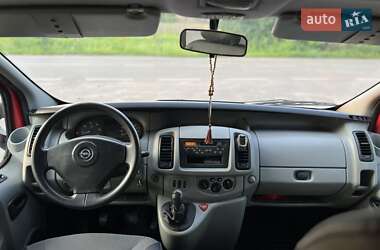 Минивэн Opel Vivaro 2006 в 