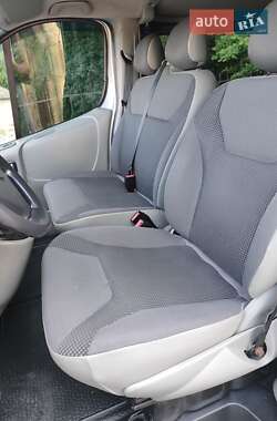 Минивэн Opel Vivaro 2008 в 