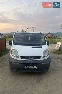 Минивэн Opel Vivaro 2006 в Тячеве