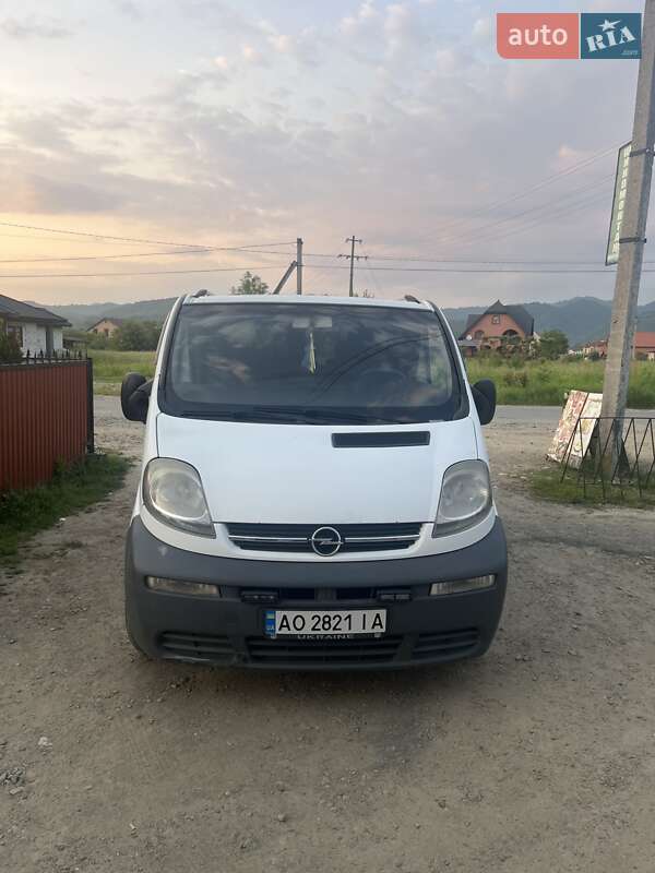 Opel Vivaro 2006