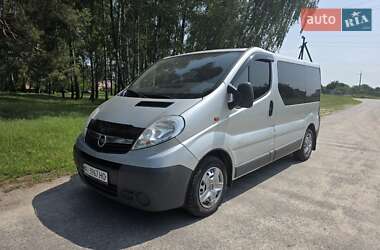 Минивэн Opel Vivaro 2007 в Шпитьках