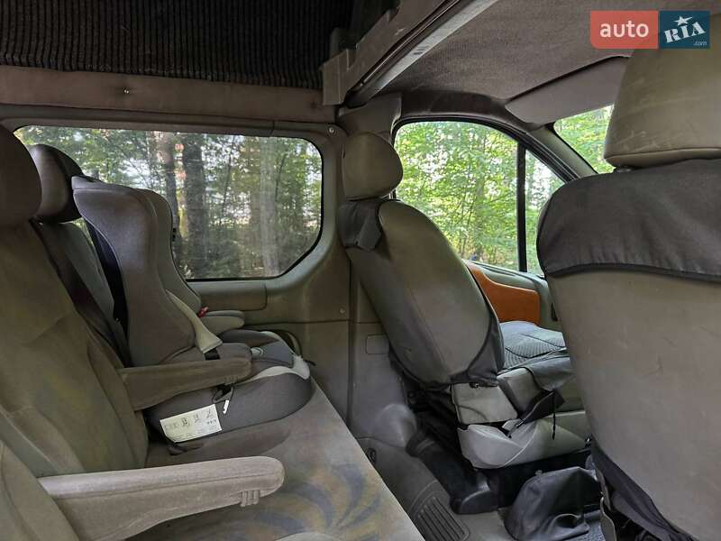 Мінівен Opel Vivaro 2003 в Києві